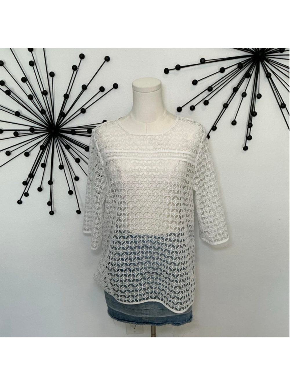 LOFT White Lace Top with Geometric Cut-Out Pattern Size M